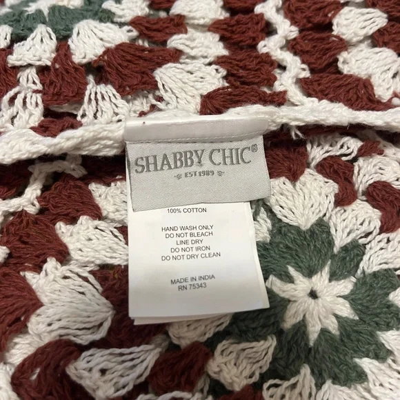 Shabby Chic Cotton Crocheted Flowers Throw/Blanket - Picture 3 of 5